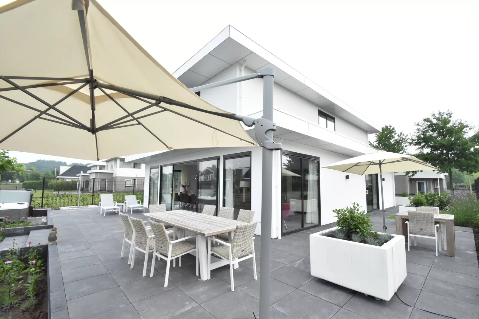 Villa Luxury Harderwijk 243-Terrace balcony