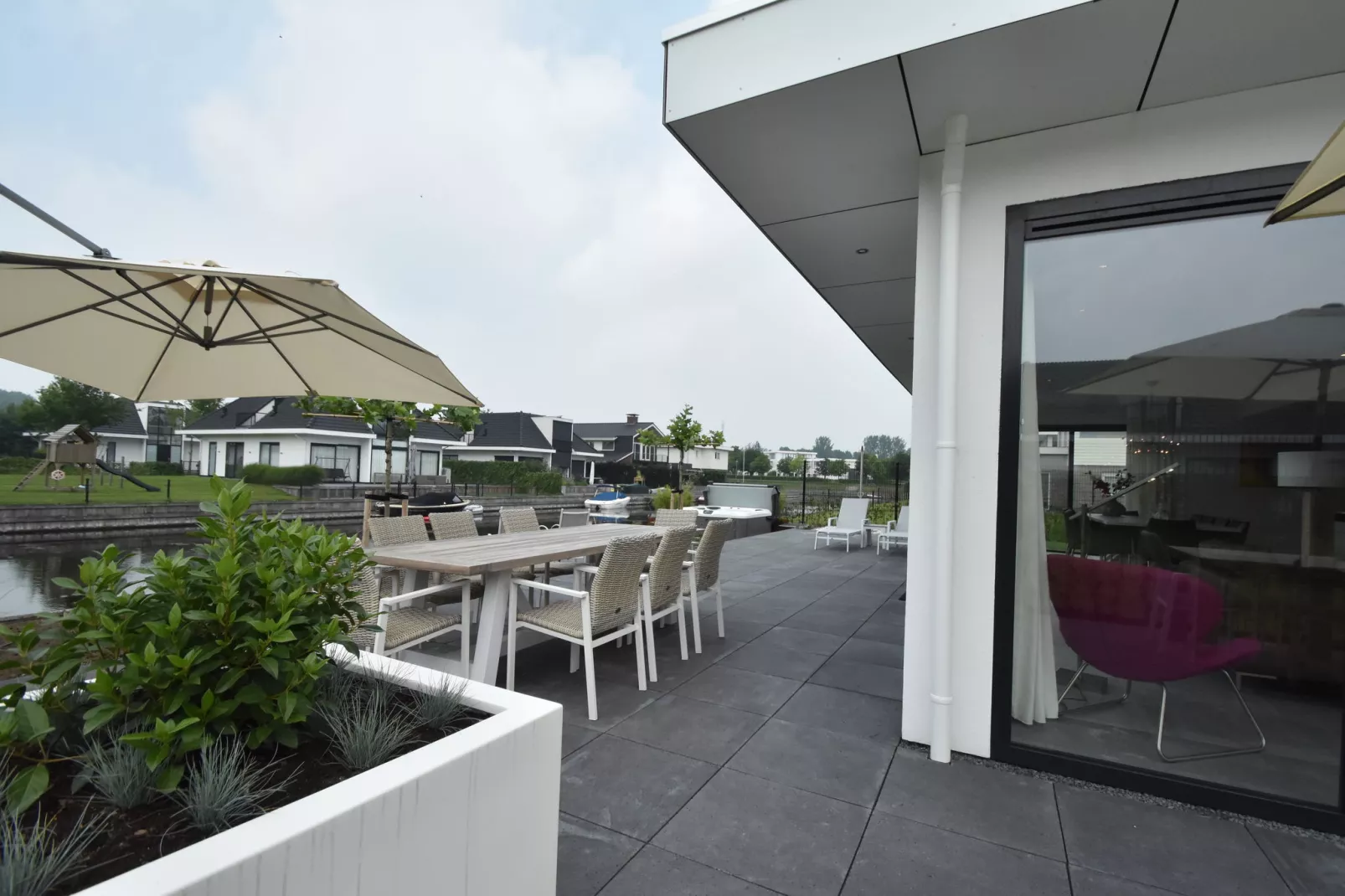 Villa Luxury Harderwijk 243-Terrace balcony