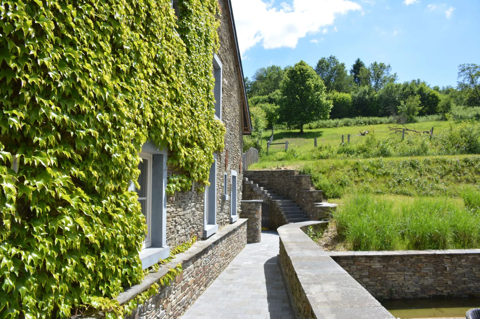 Le Fou du Village-Exterior summer