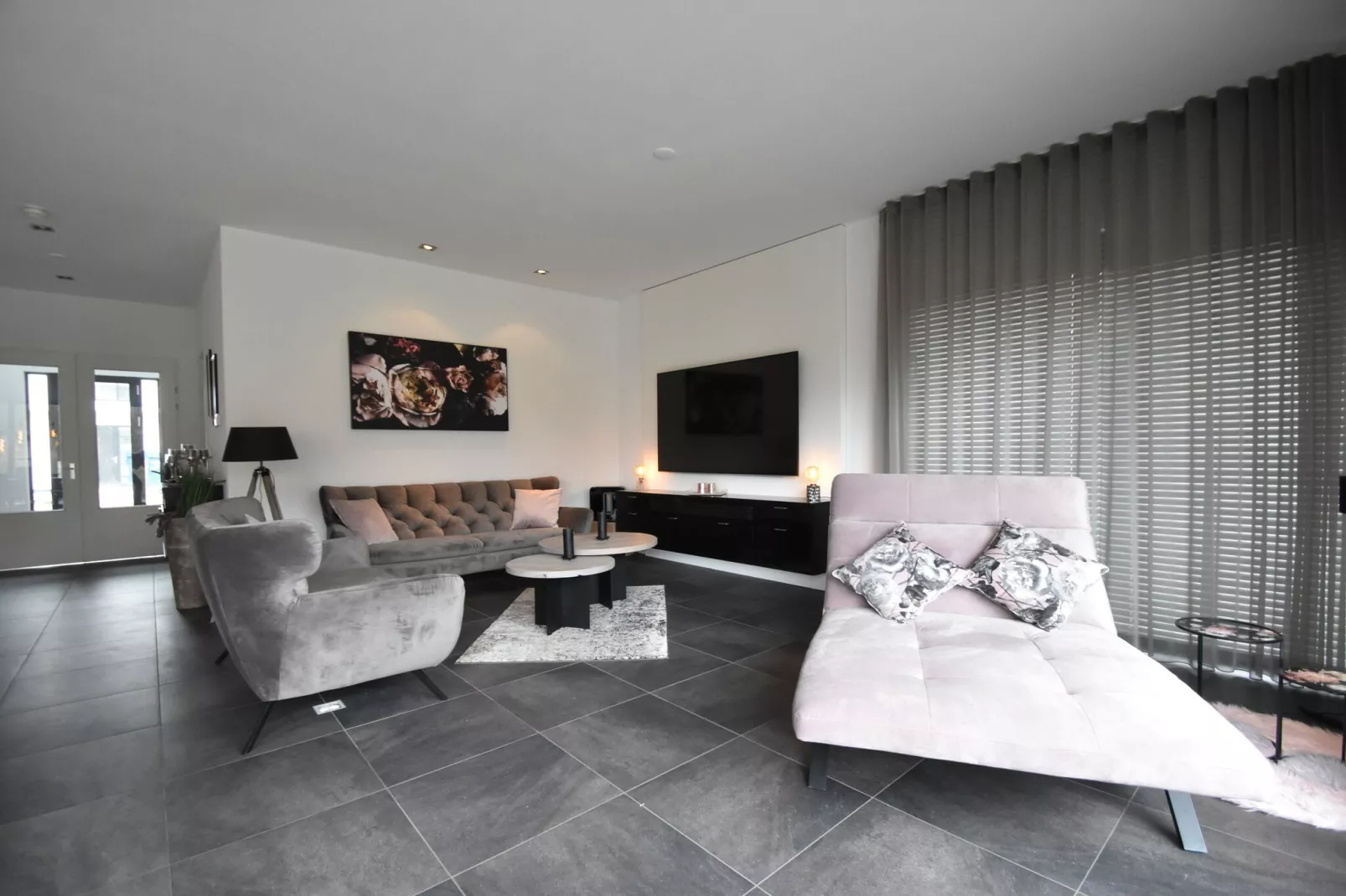 Villa Paradijselijk Harderwijk 336-Salon