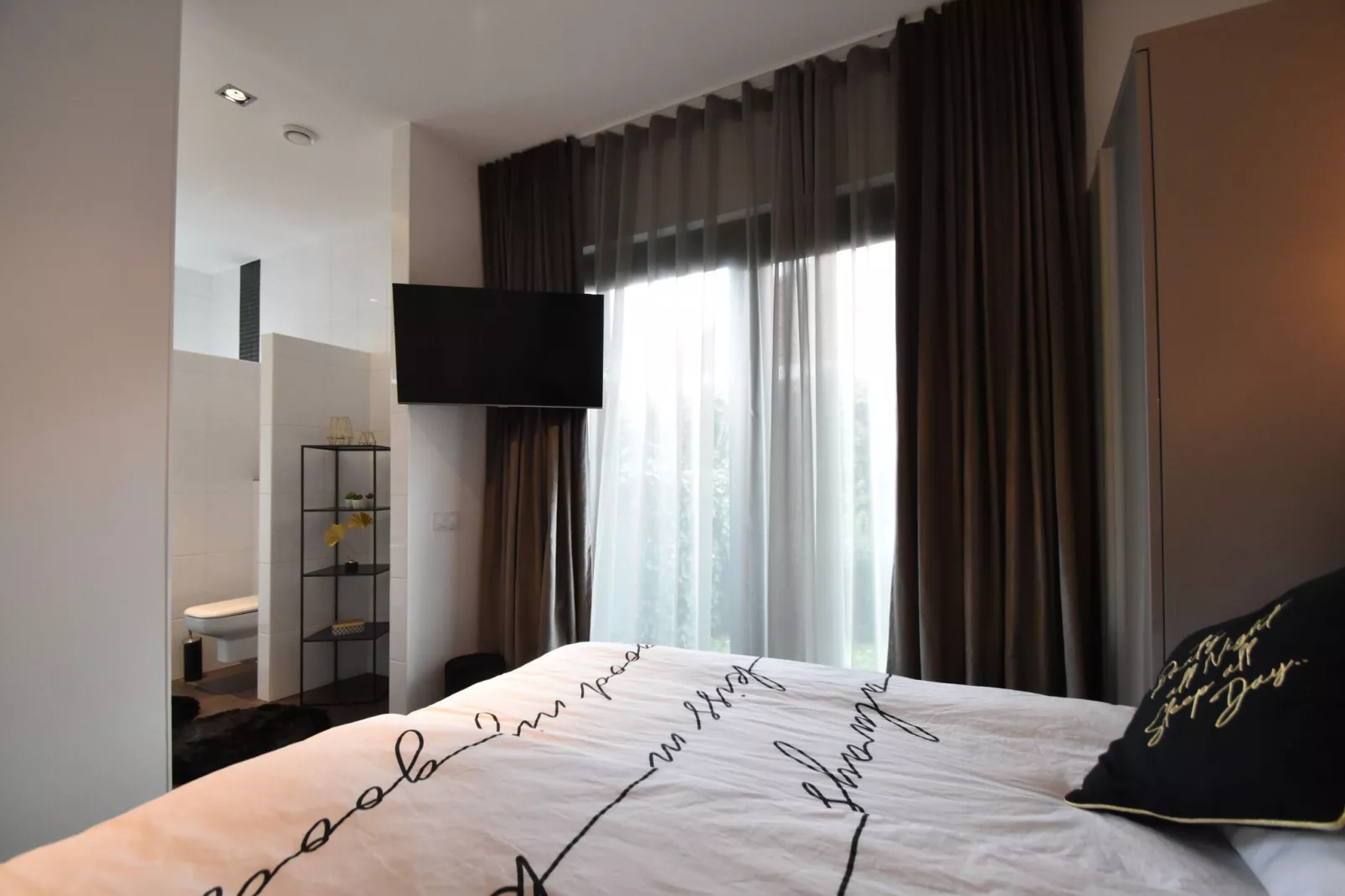 Villa Paradijselijk Harderwijk 336-Chambre