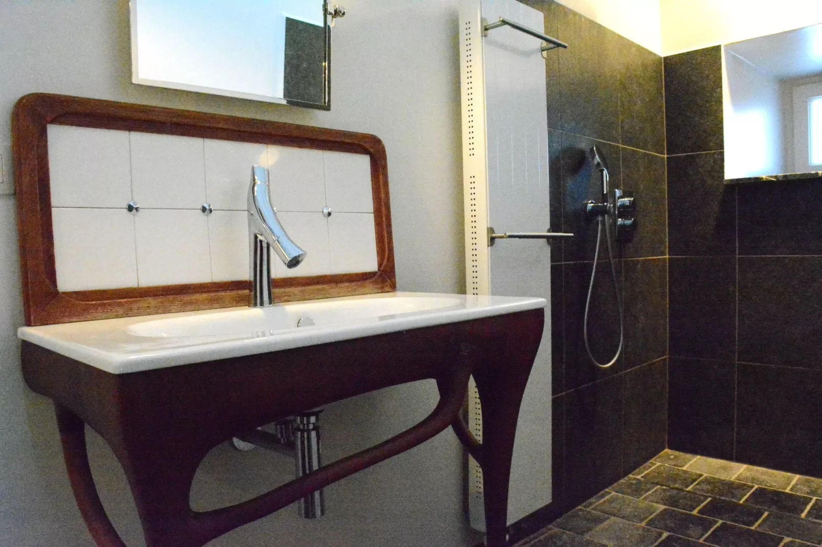 Le Fou du Village-Bathroom