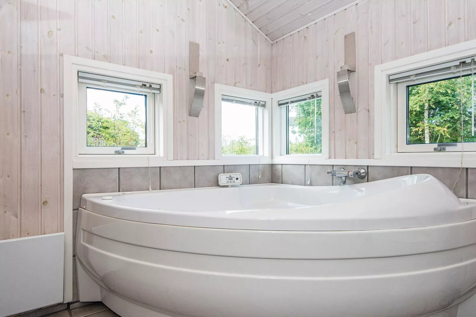 8 person holiday home in Ebeltoft