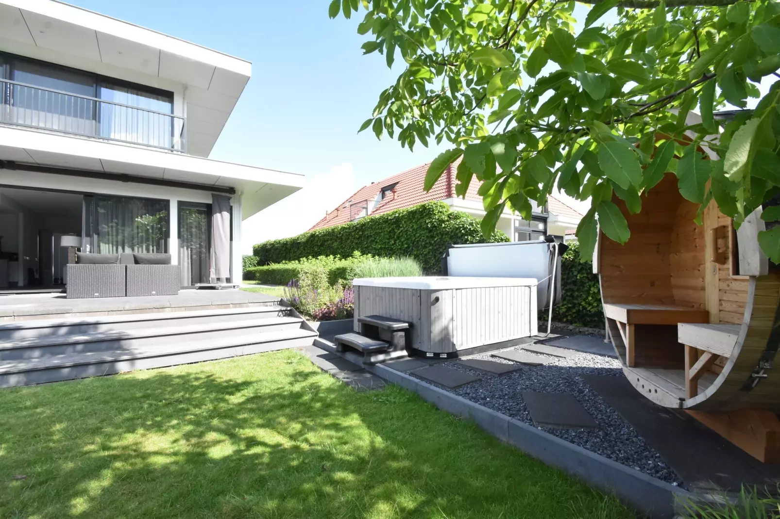 Villa Paradijselijk Harderwijk 336-Jardin d'été
