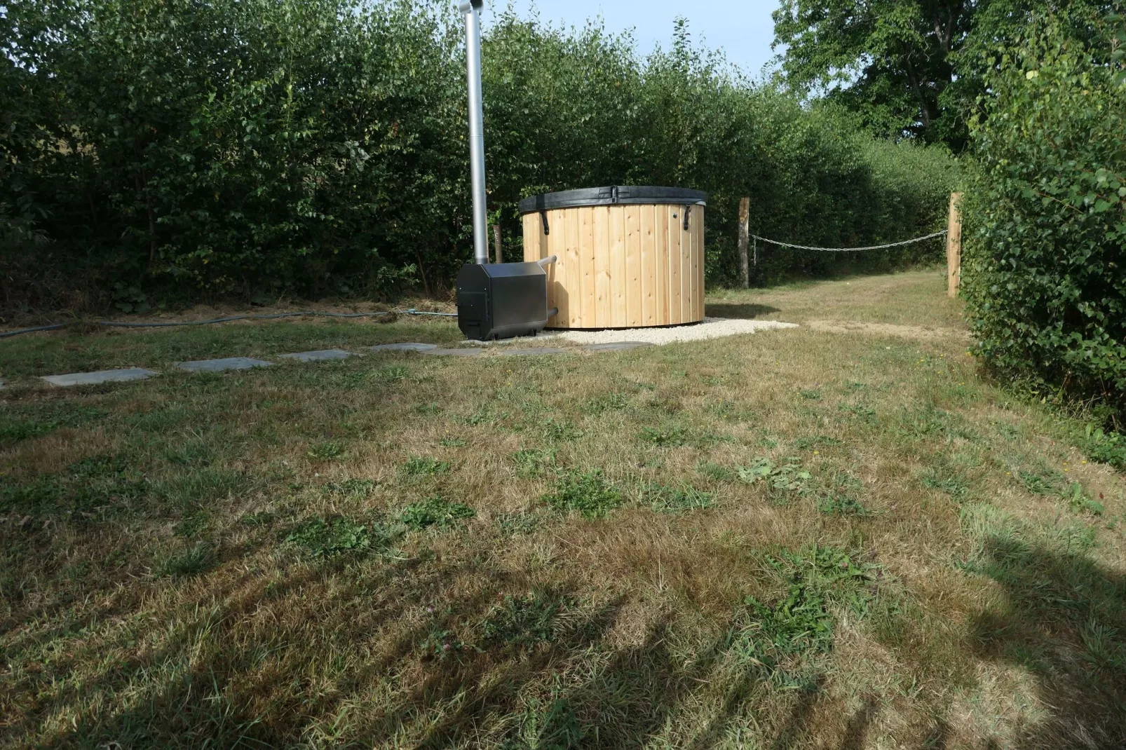 Le Fou du Village-Exterior summer
