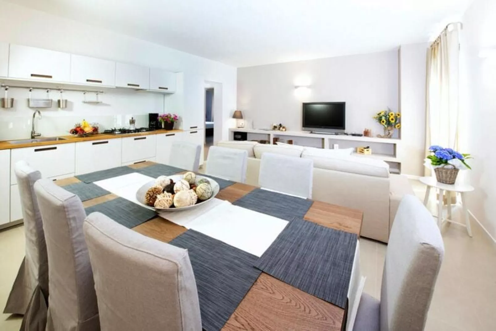 Apartment Limone Residence Nautic Resort San Carlo Gargnano-Quadrilo 110qm-Living room