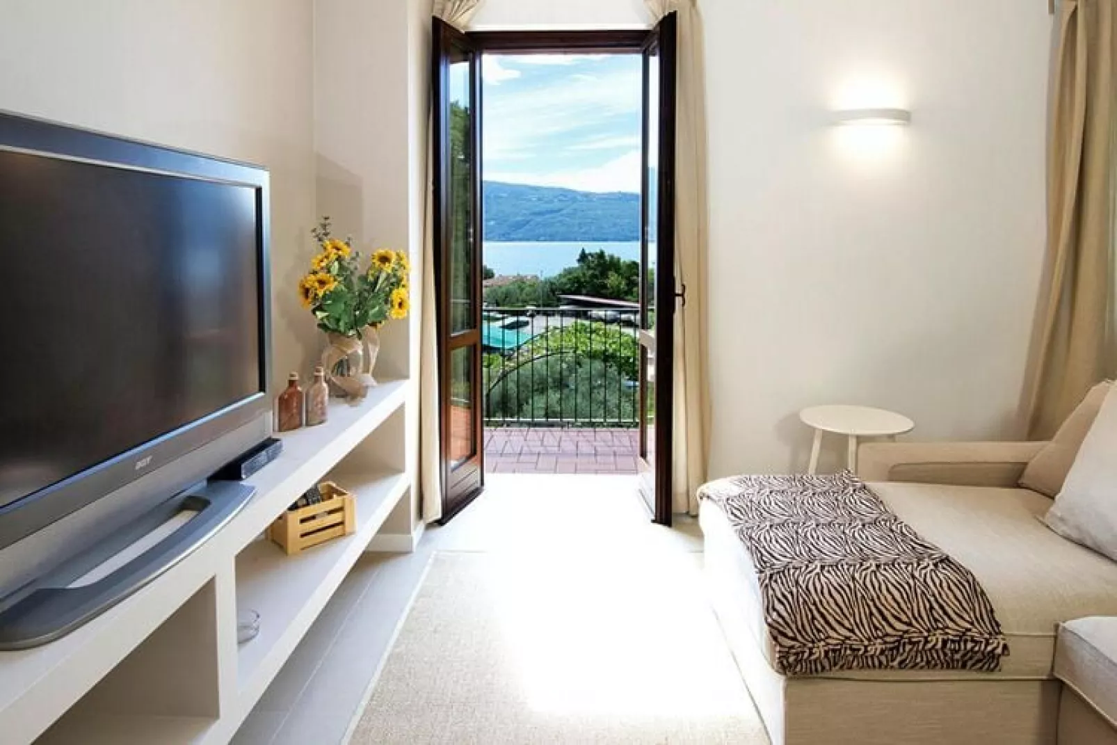 Apartment Limone Residence Nautic Resort San Carlo Gargnano-Quadrilo 110qm-Bedroom