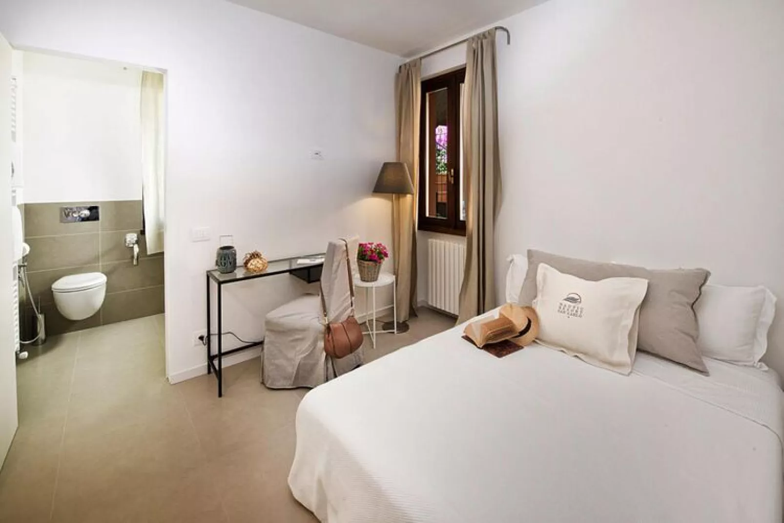 Apartment Limone Residence Nautic Resort San Carlo Gargnano-Quadrilo 110qm-Bedroom