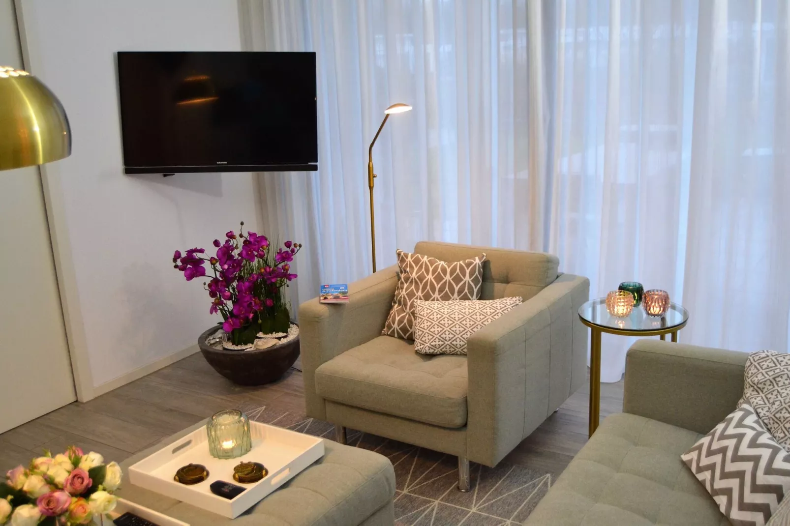Classy Harderwijk 318-Living room