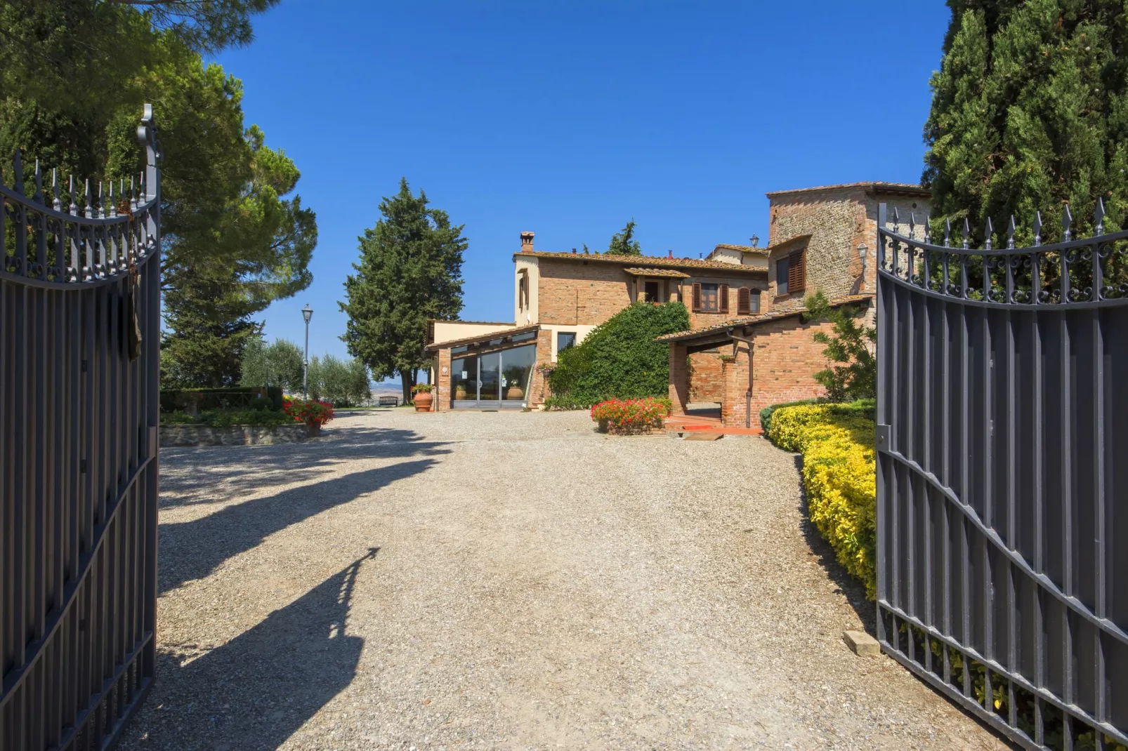 Lago-Exterior summer