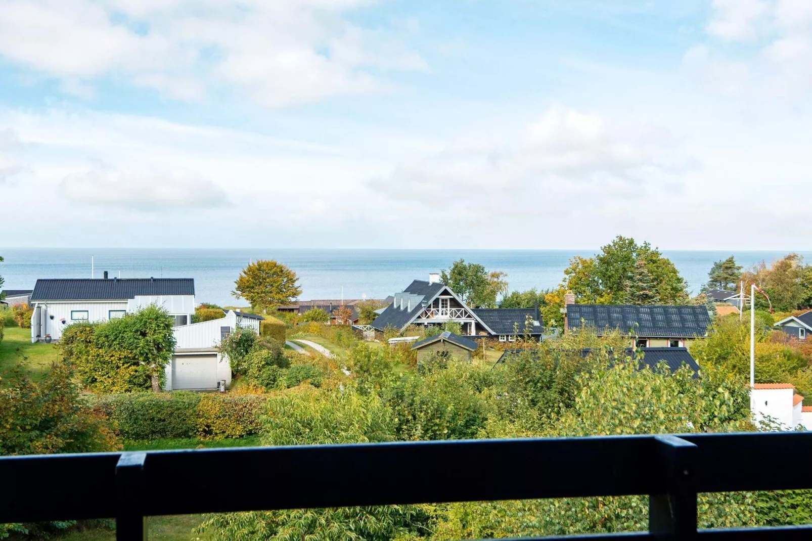 10 person holiday home in Allingåbro-By Traum