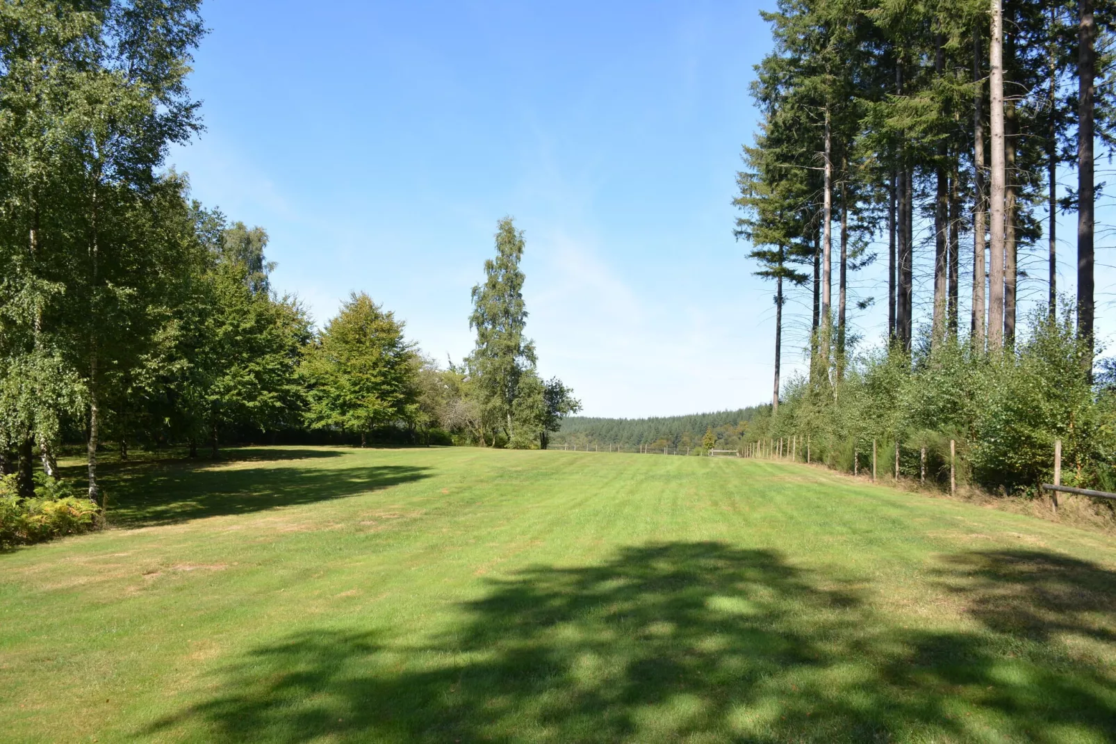 Le Chalet Likthuus-Jardin d'été