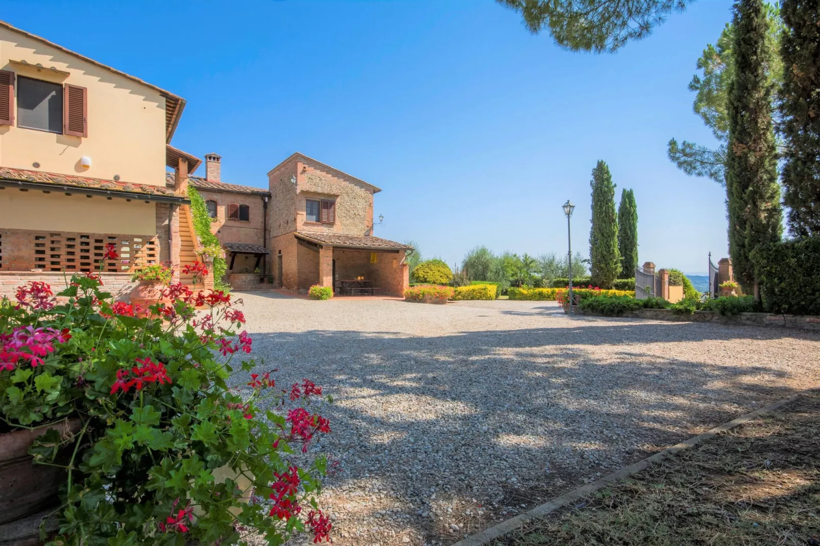 Cipressi-Exterior summer