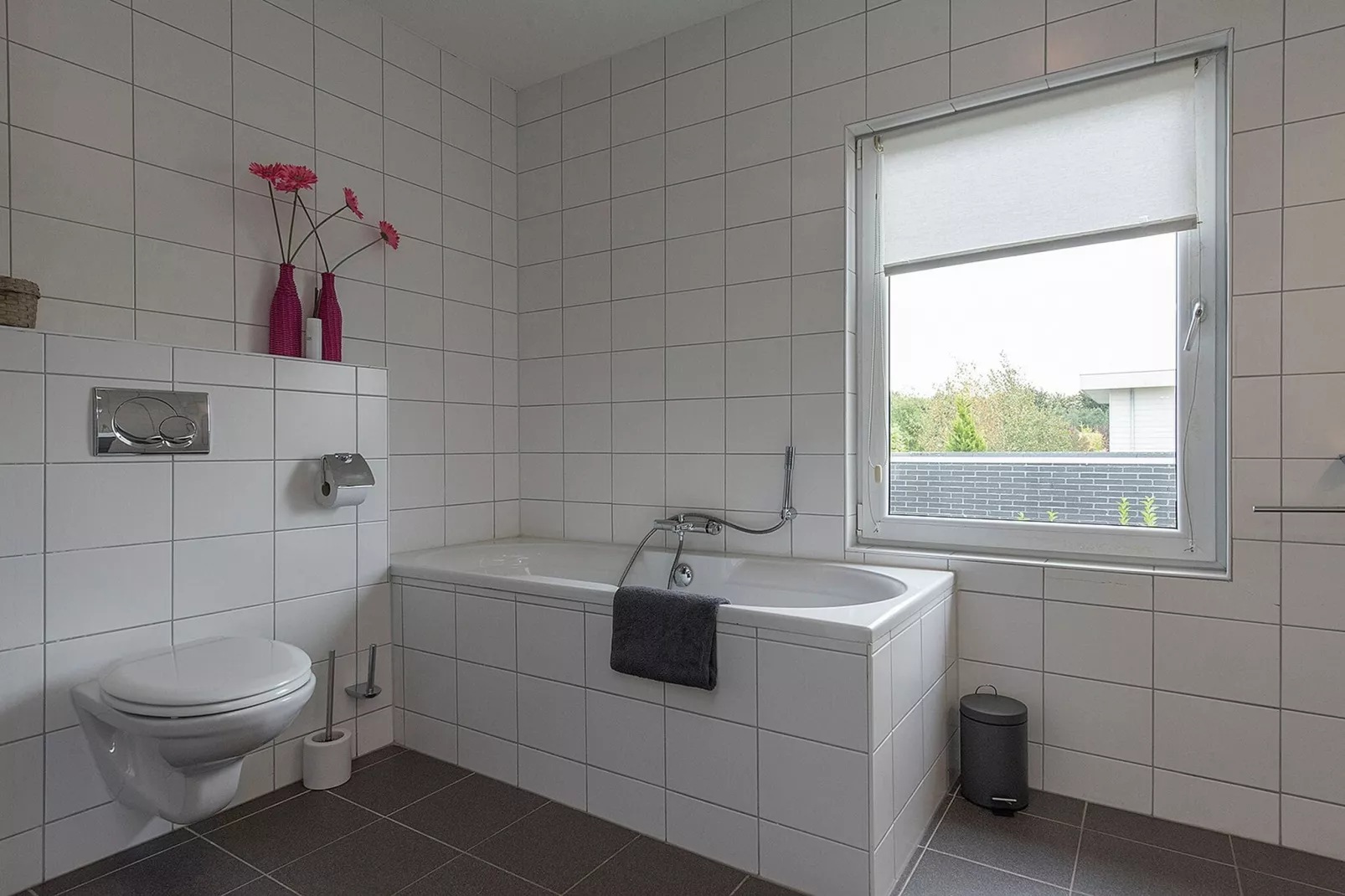 Luxe villa Harderwijk 207-Bathroom