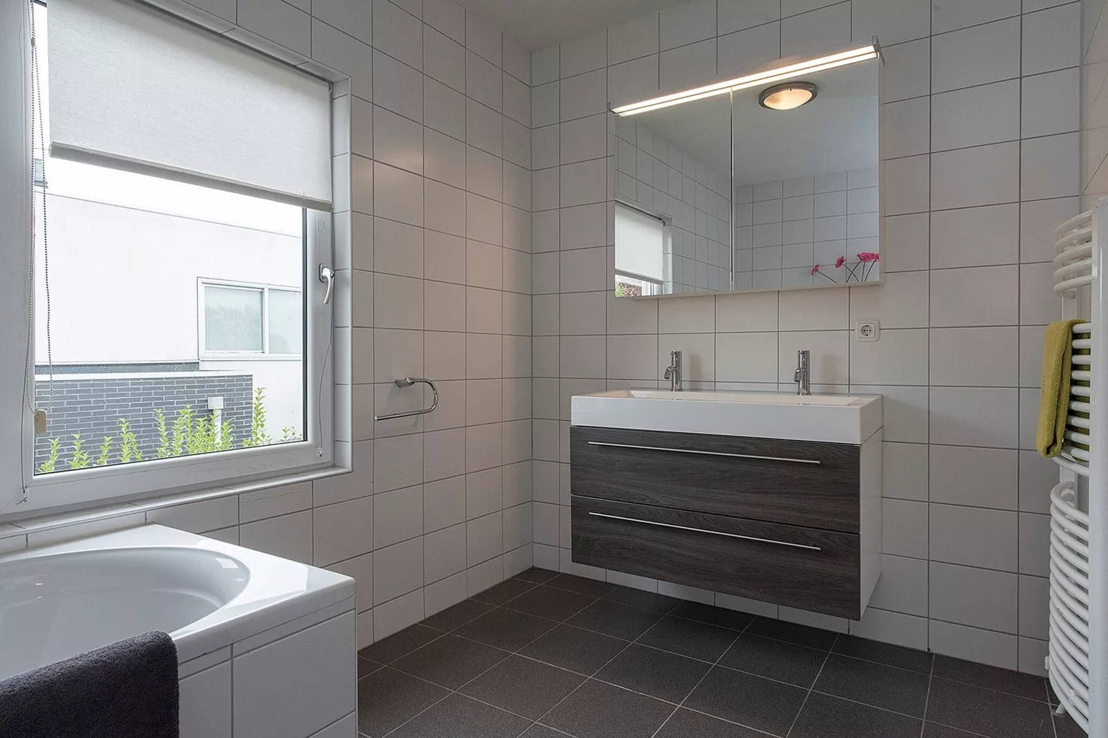 Luxe villa Harderwijk 207-Bathroom