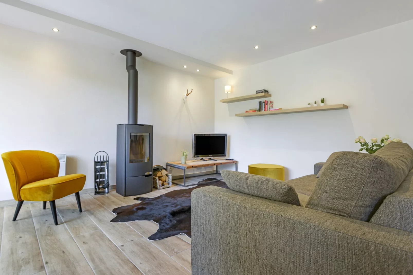 Charme des Chenets-Living room