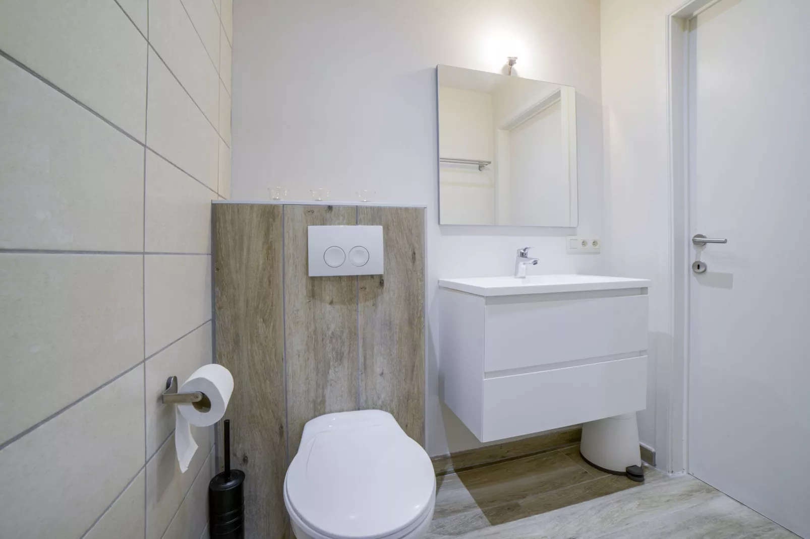 Charme des Chenets-Bathroom