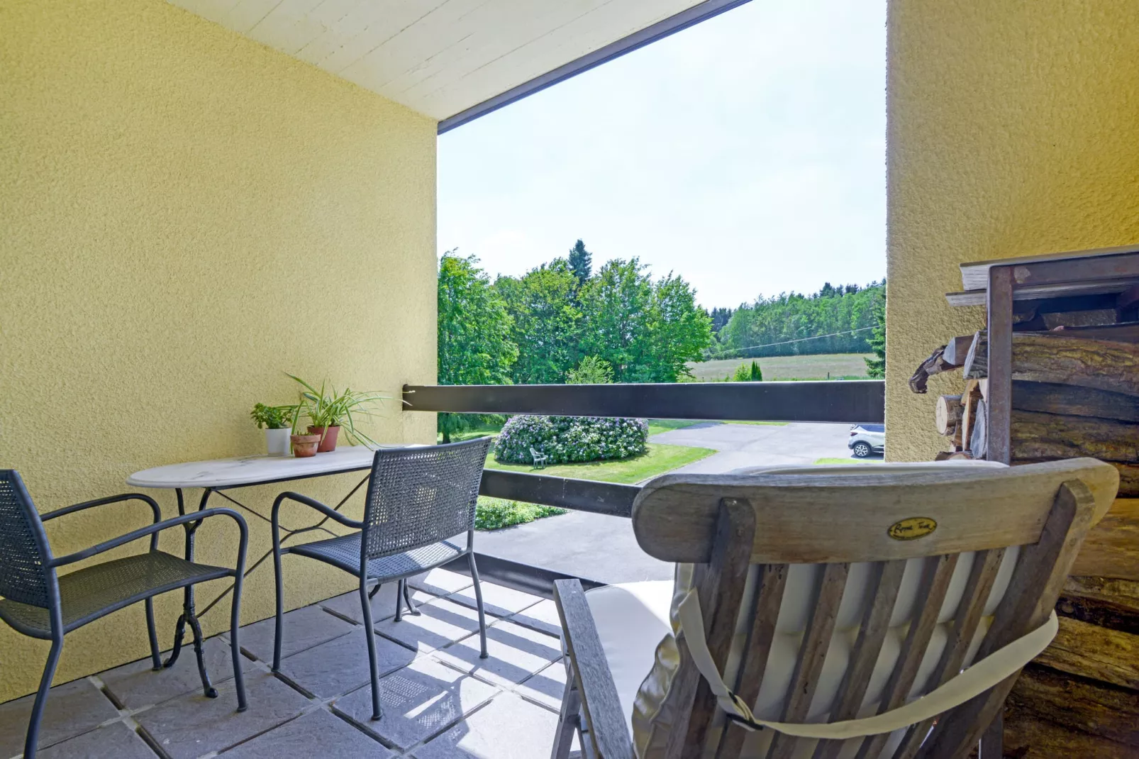 Charme des Chenets-Terrace balcony