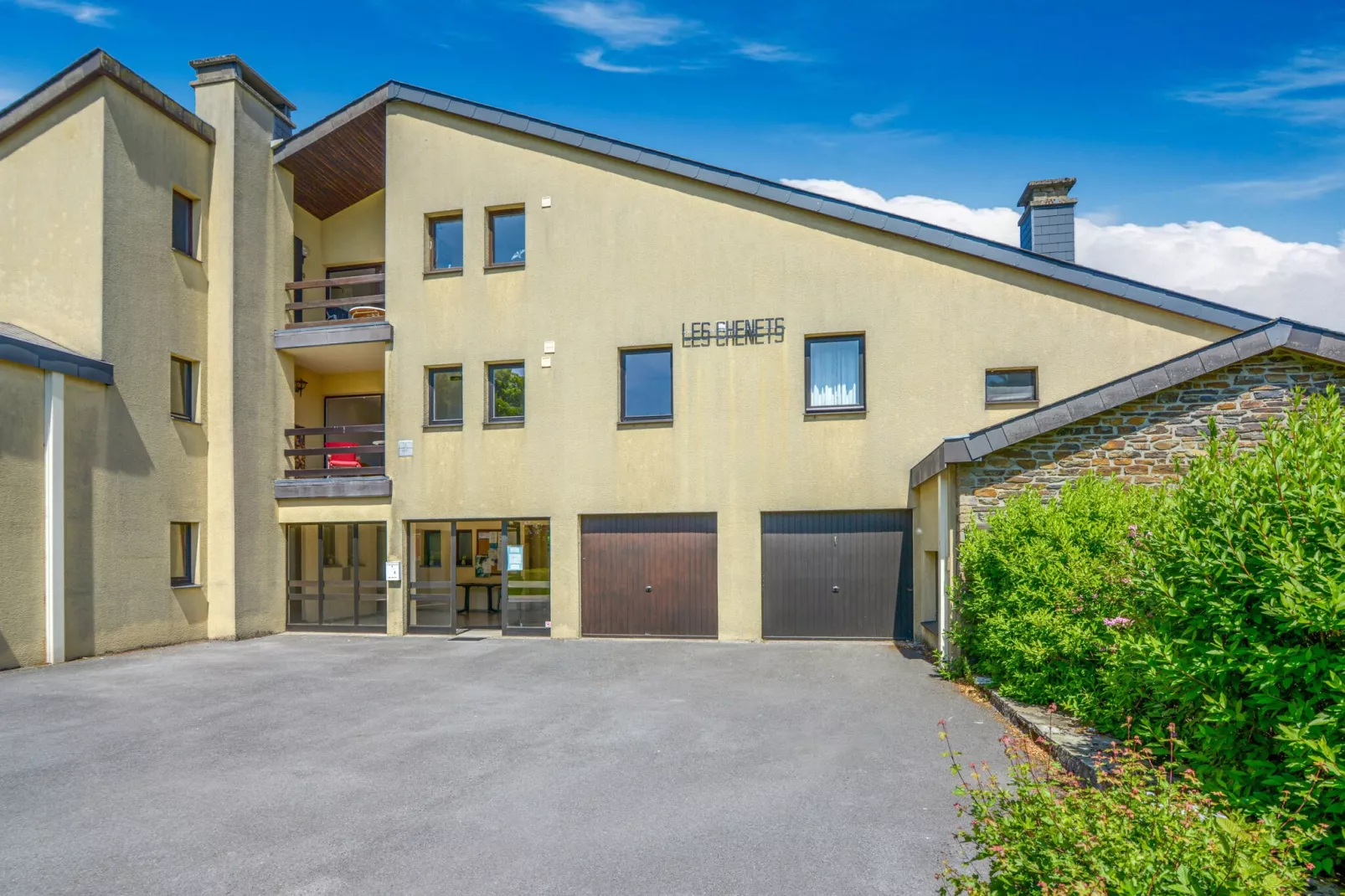 Charme des Chenets-Exterior summer
