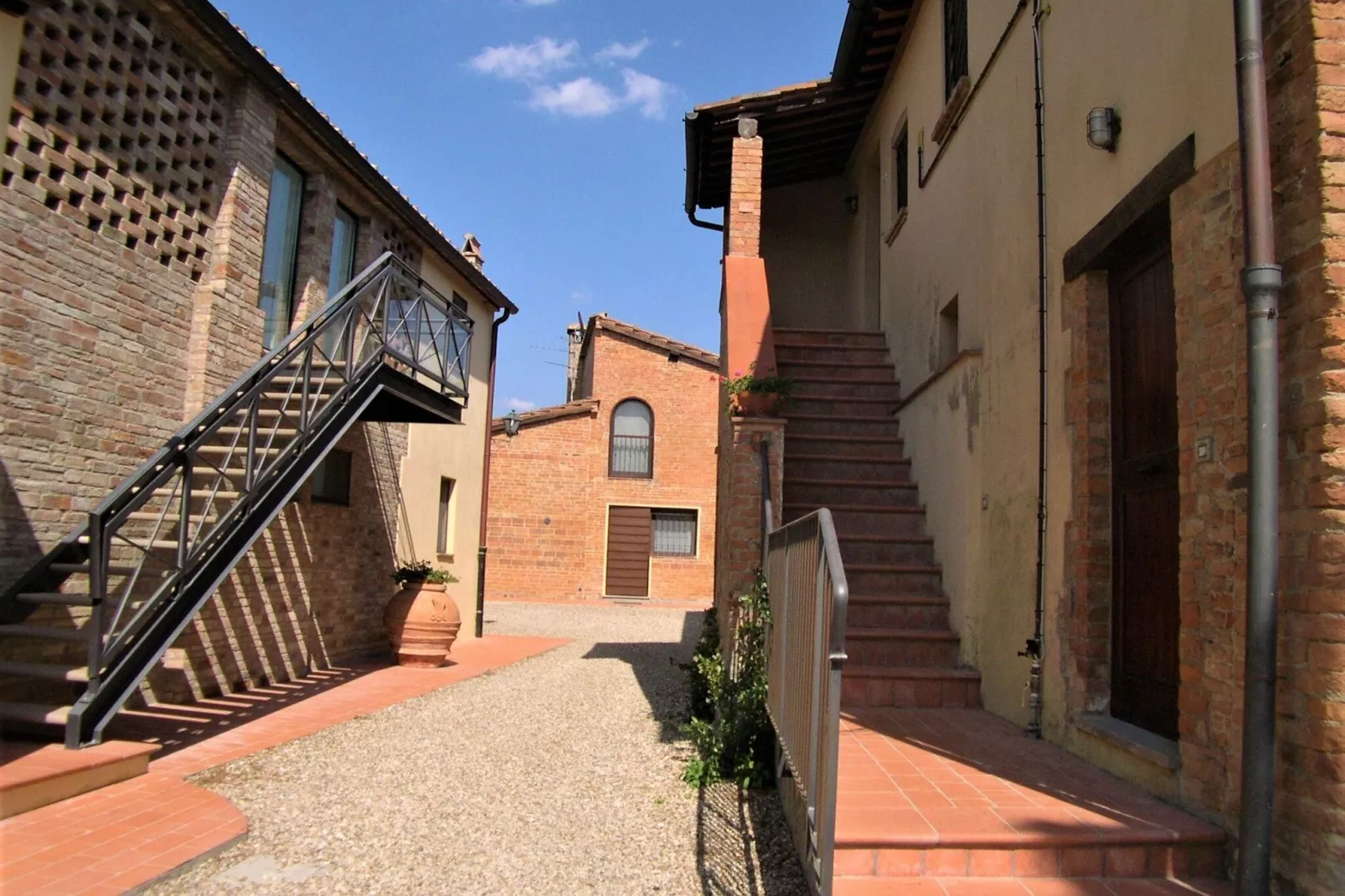 Cipressi-Exterior summer