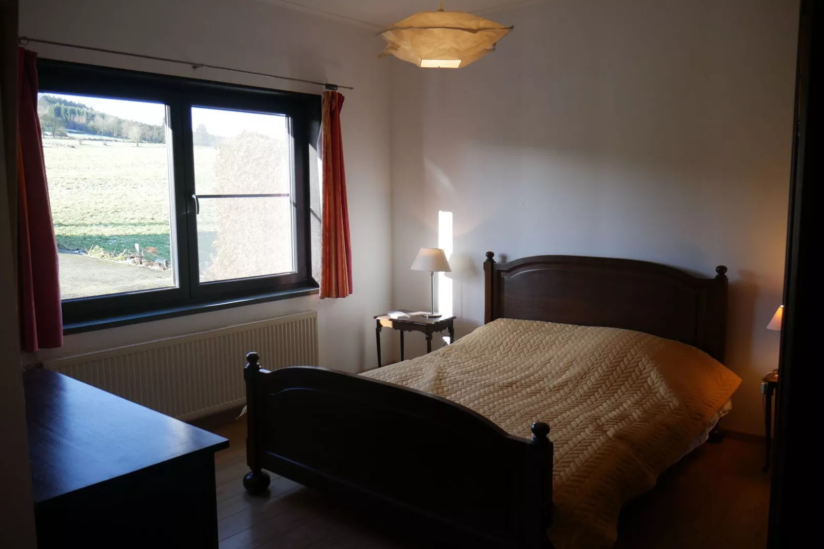 Très belle habitation à Lierneux pour 8 adultes-Chambre