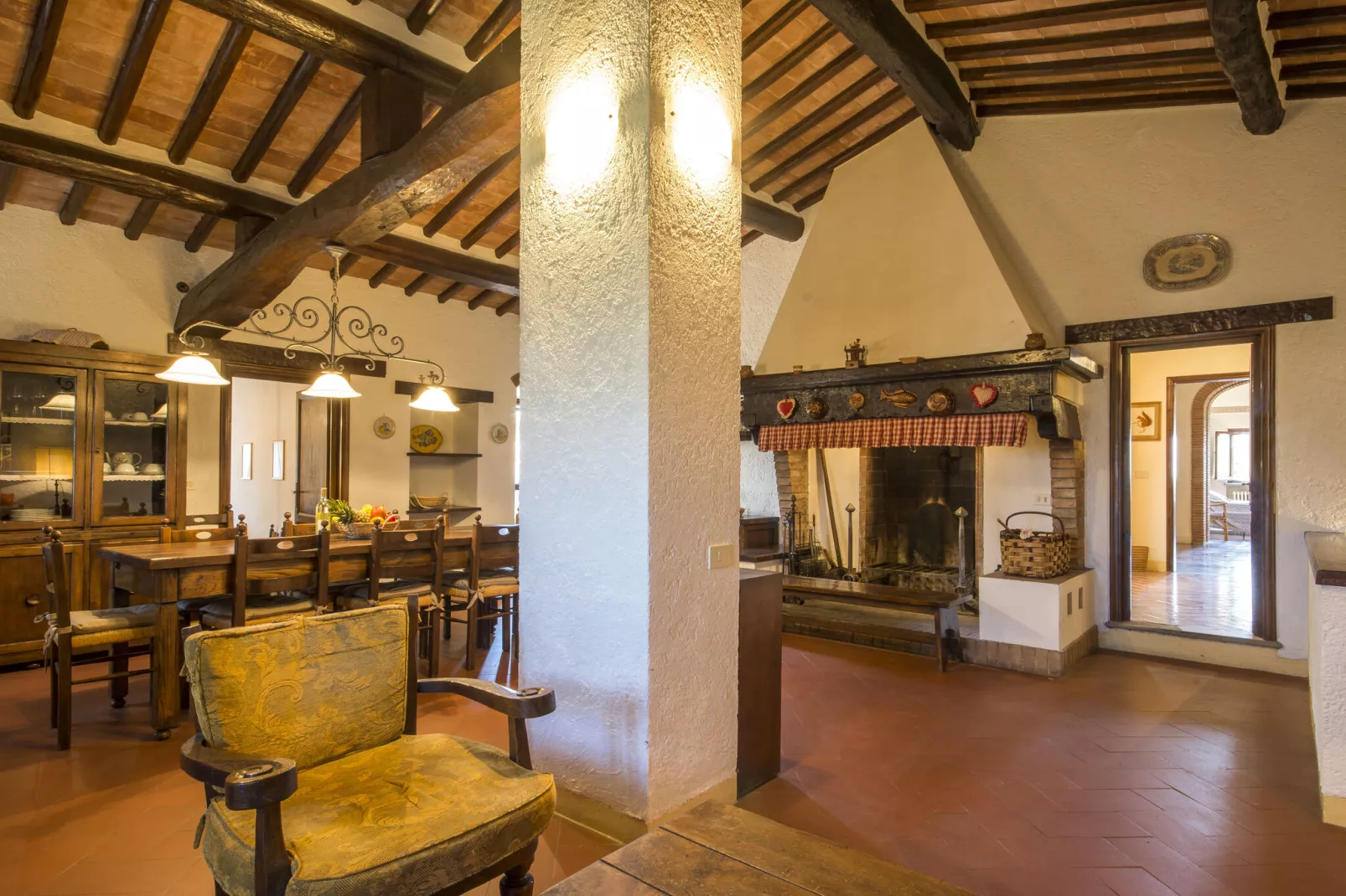 Focolare-Living room