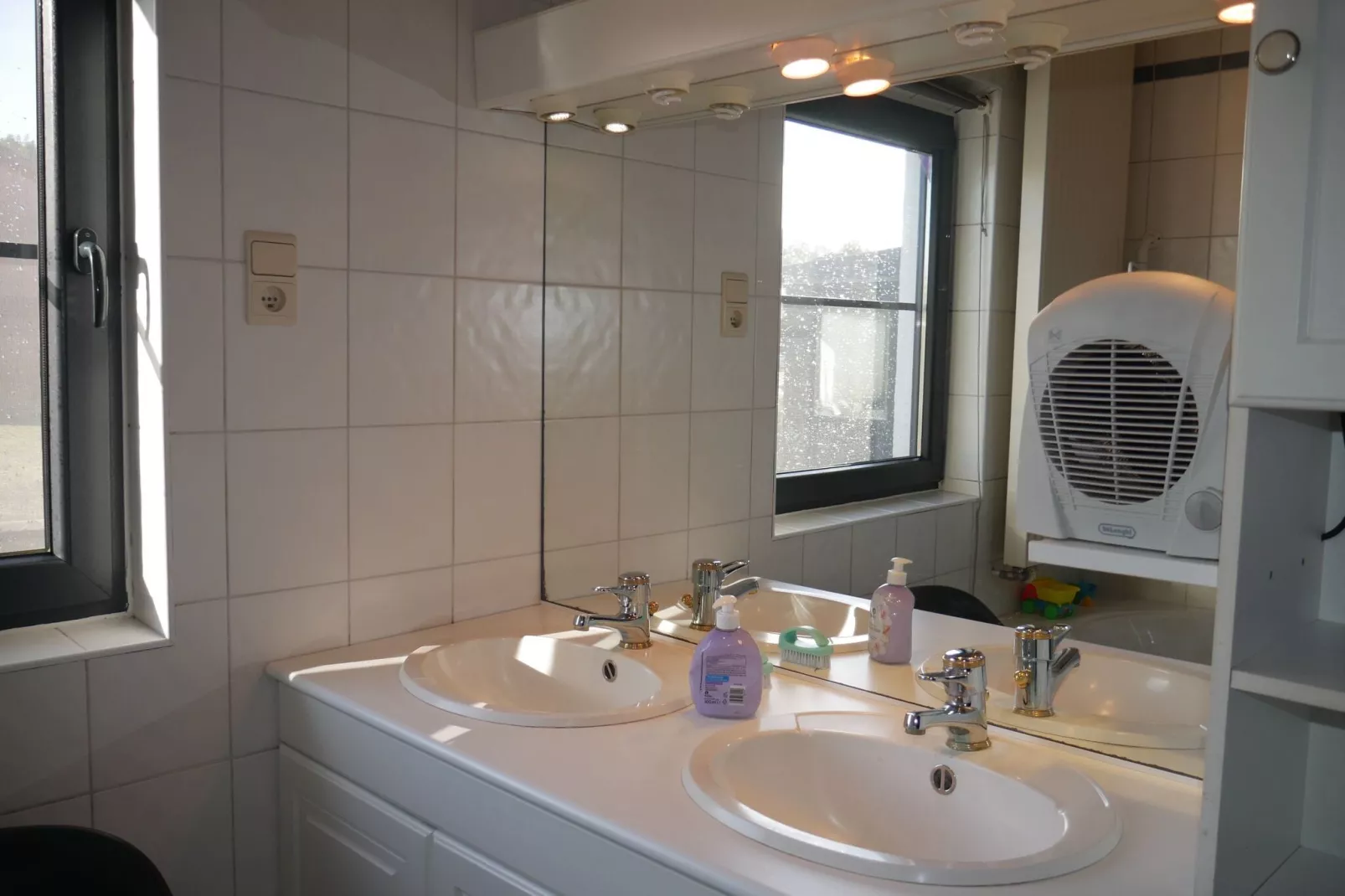 Très belle habitation à Lierneux pour 8 adultes-Salle de bain