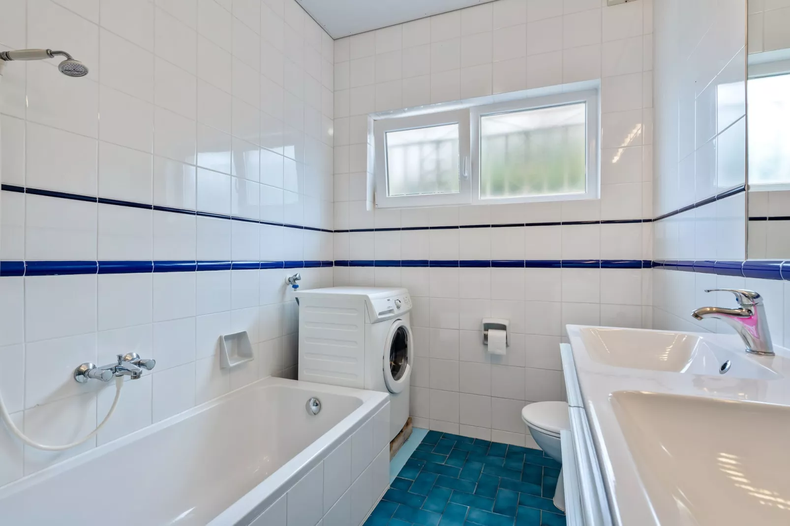 Cupedo-Bathroom