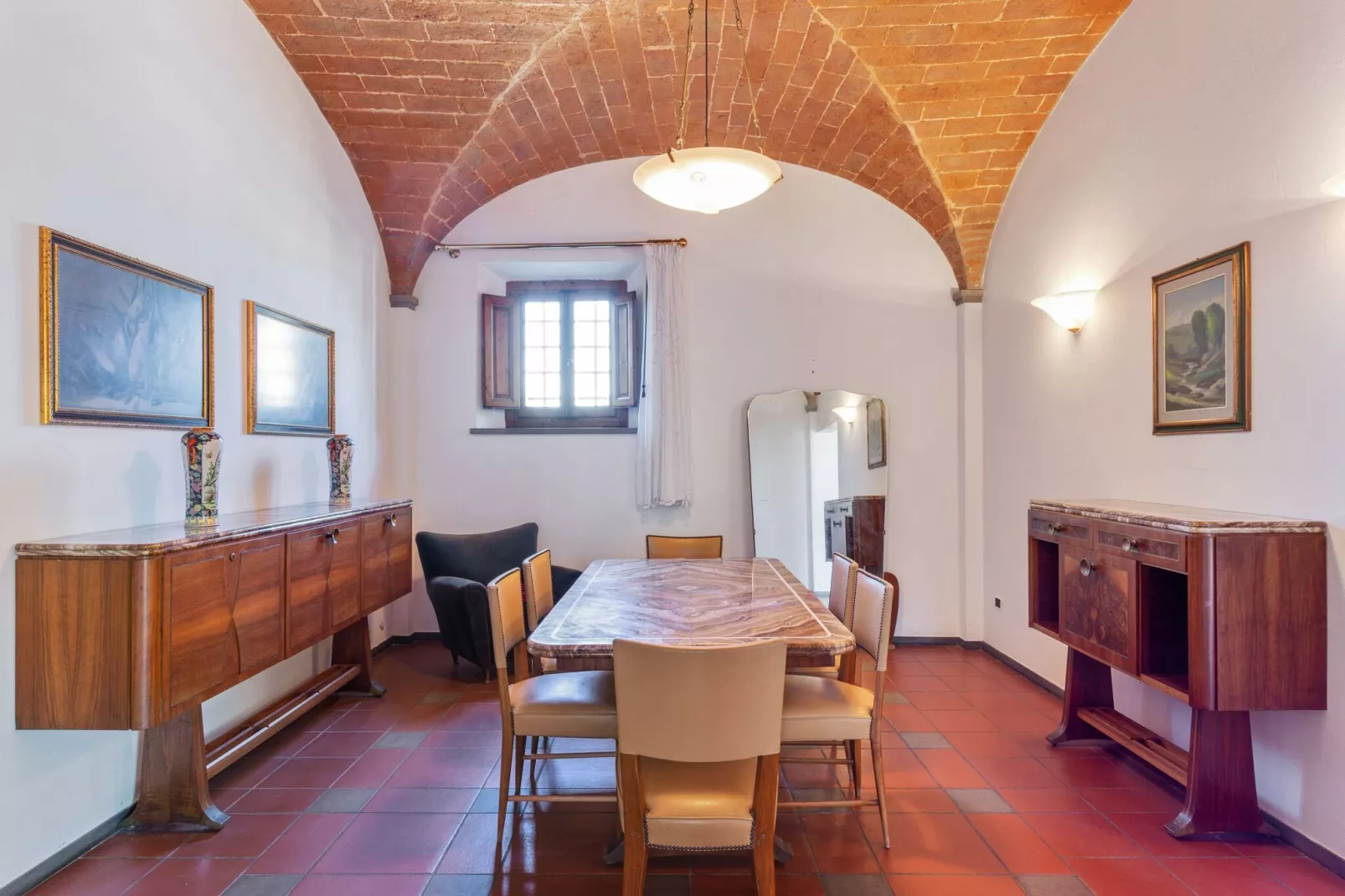 Villa Empoli-Esszimmer