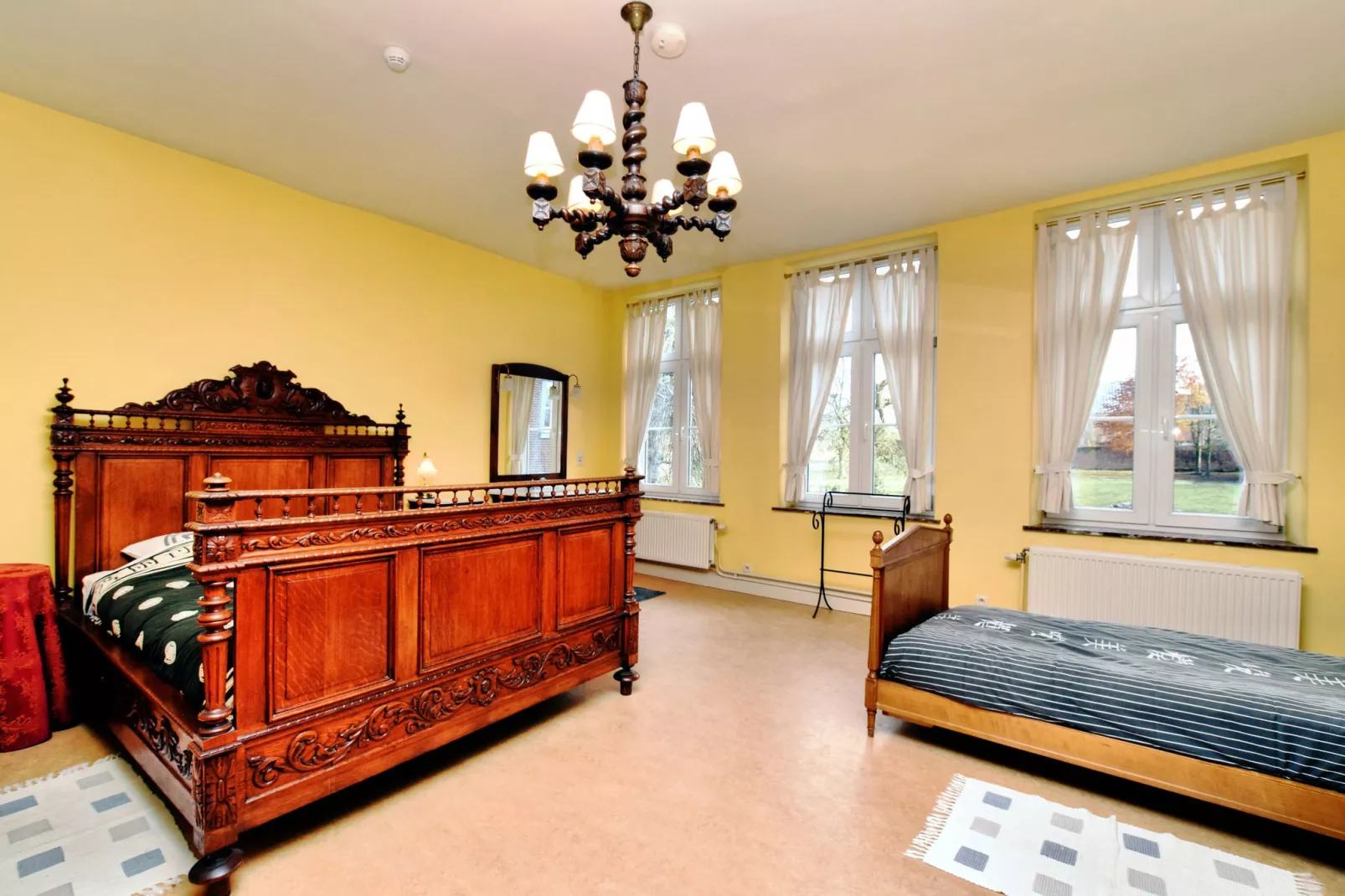 Chateau-ferme Delhaise-Bedroom