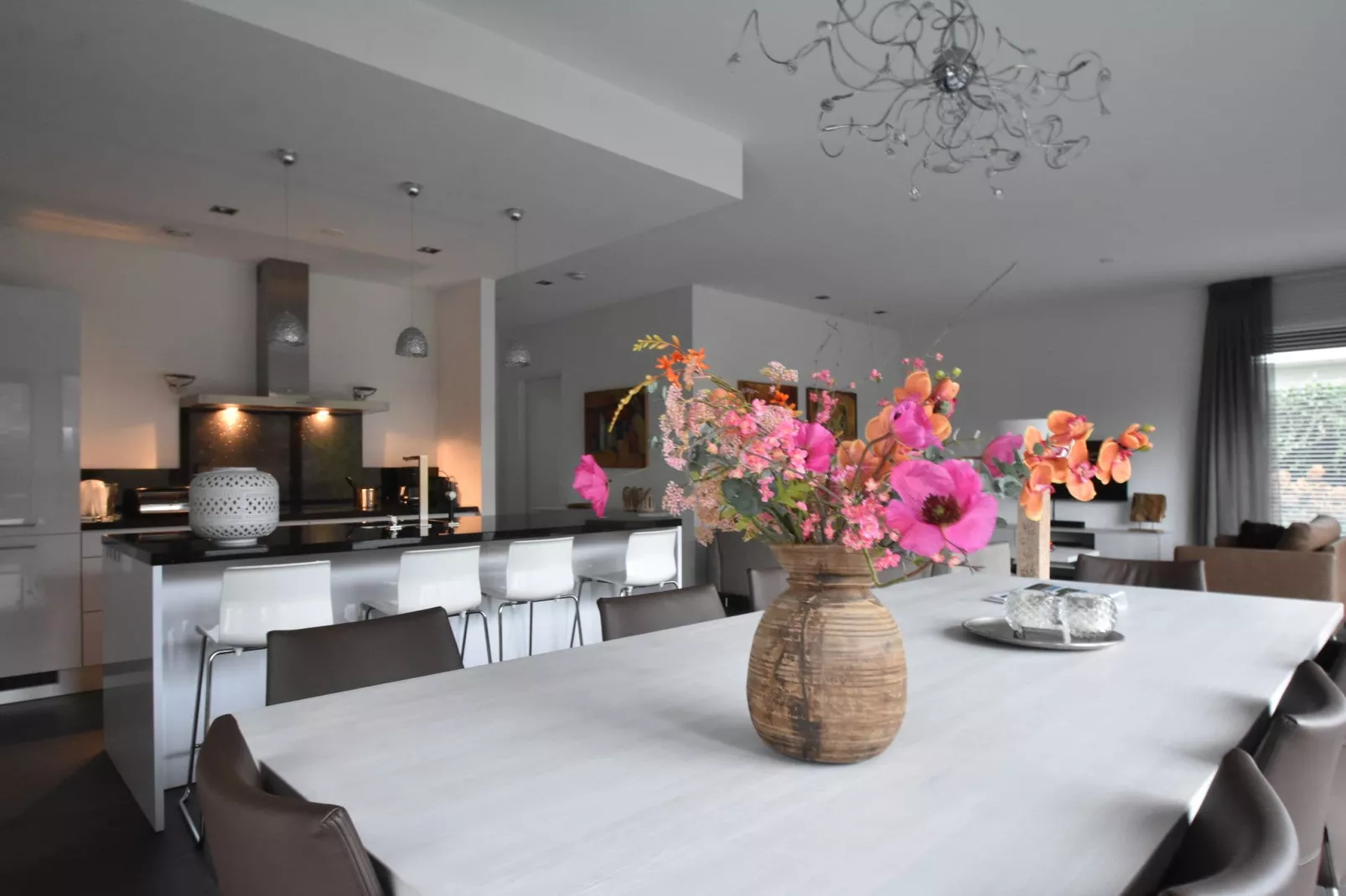 Villa Oase Harderwijk 392-Dining room