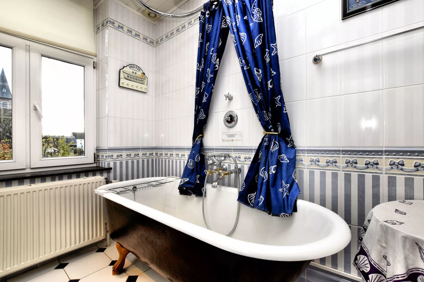 Chateau-ferme Delhaise-Bathroom