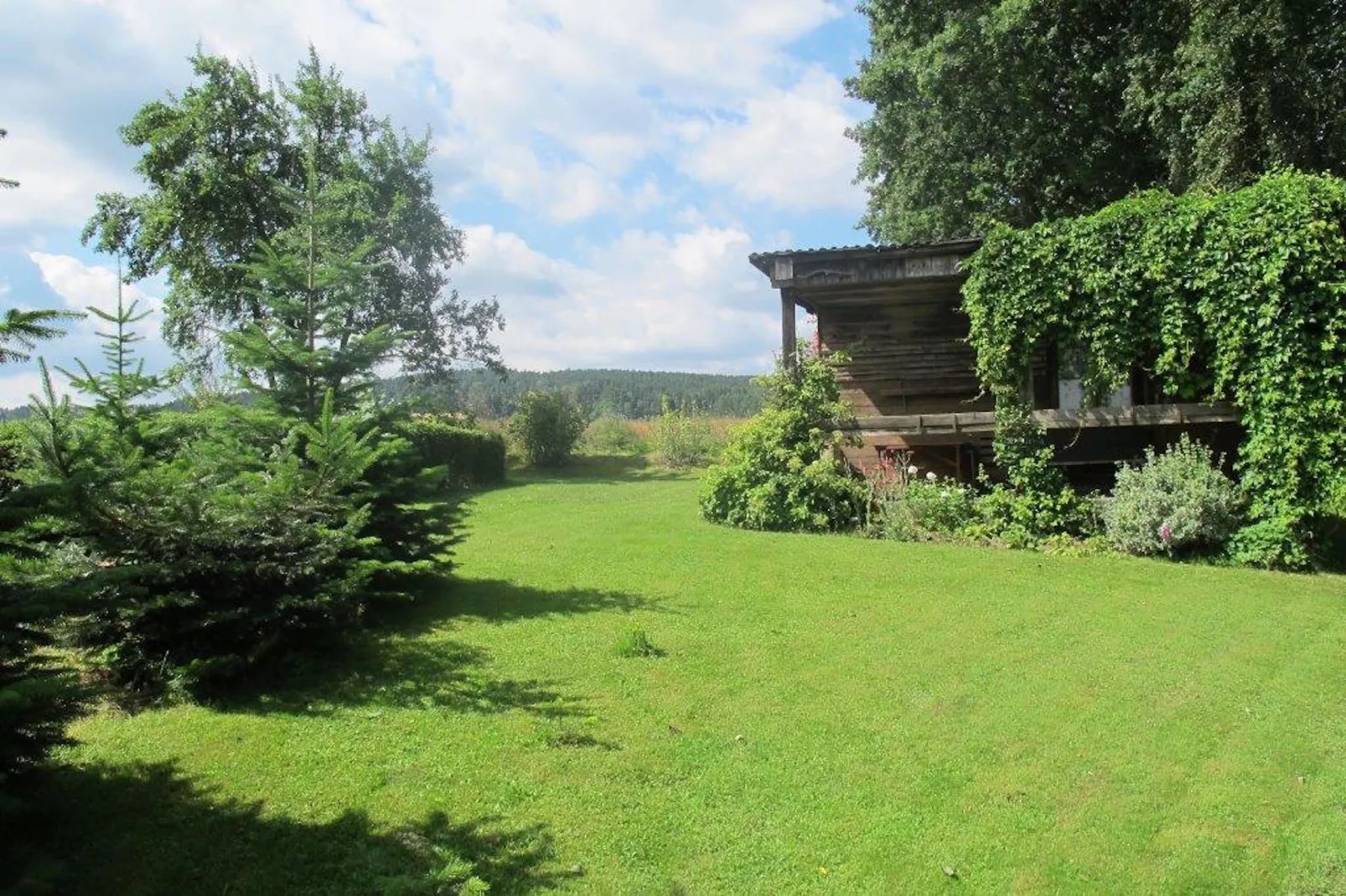 Has'n Res-Gardens summer