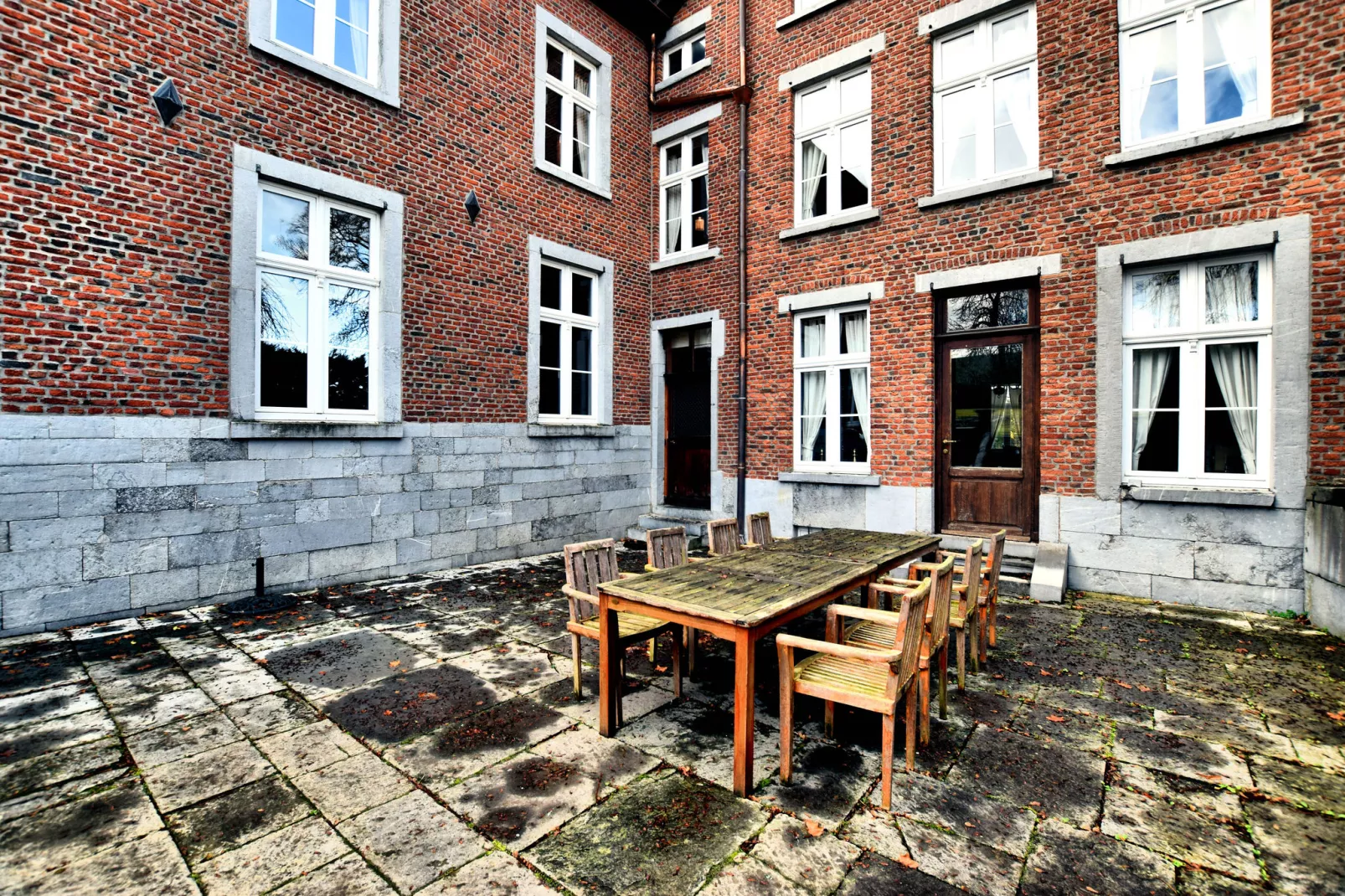 Chateau-ferme Delhaise-Terrace balcony