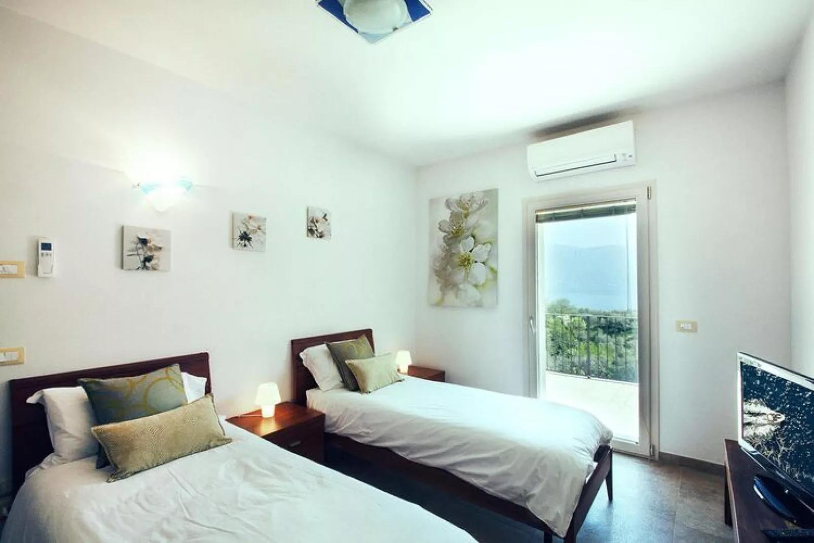 Holiday home Residence Nautic Resort San Carlo Gargnano-Villa Ortensia-Bedroom