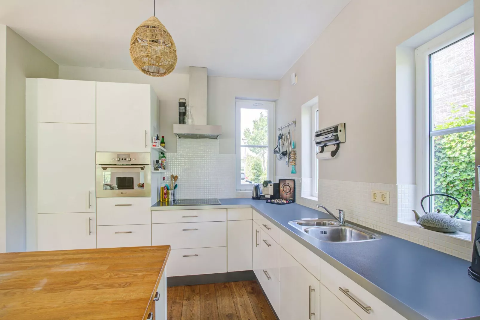 Luxe vakantievilla Harderwijk 221 met bubbelbad en eigen aanlegsteiger-Kitchen