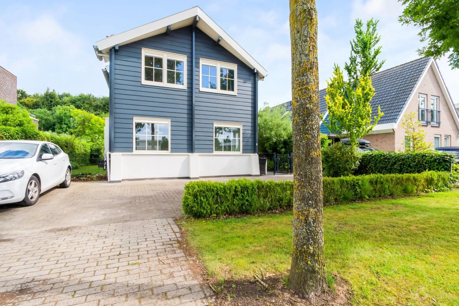 Luxe vakantievilla Harderwijk 221 met bubbelbad en eigen aanlegsteiger-Exterior summer