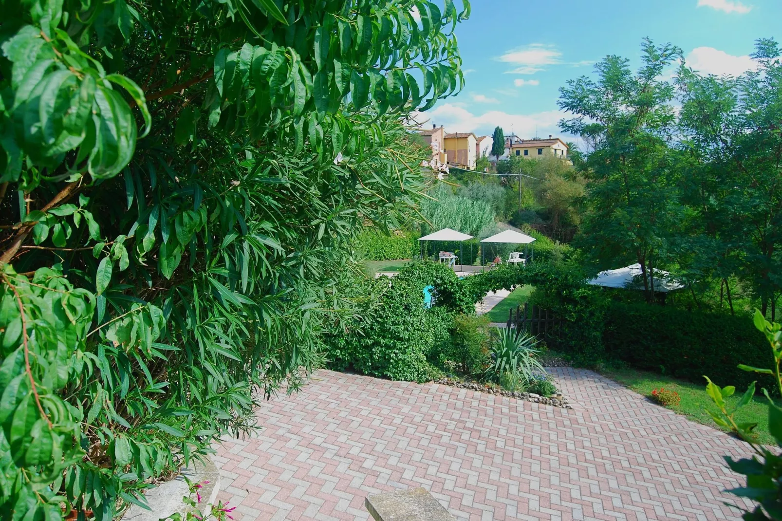 Massarella Due-Gardens summer