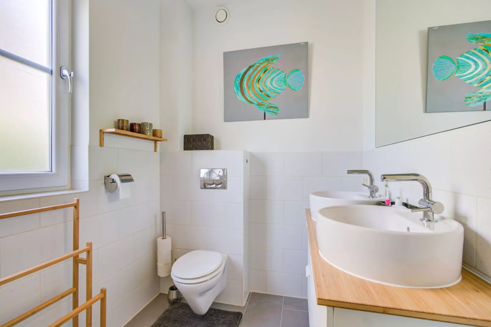 Luxe vakantievilla Harderwijk 221 met bubbelbad en eigen aanlegsteiger-Bathroom