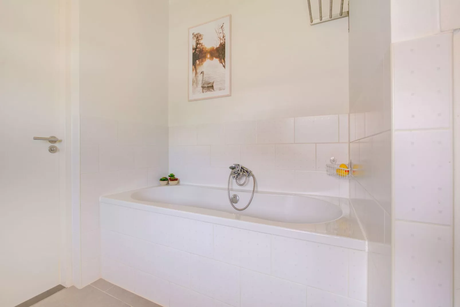 Luxe vakantievilla Harderwijk 221 met bubbelbad en eigen aanlegsteiger-Bathroom