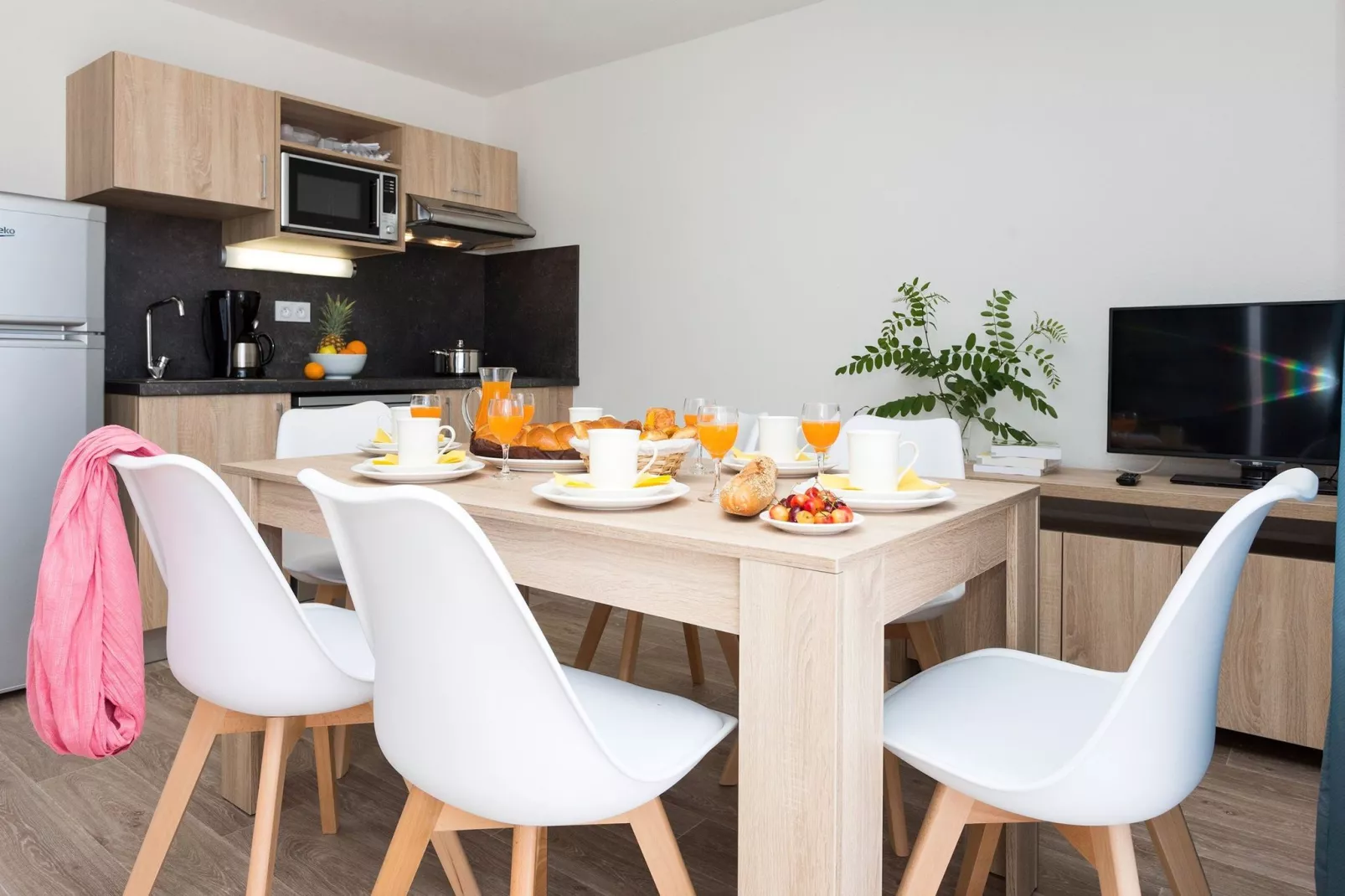 Résidence Prestige le Domaine des Pins 1-Kitchen