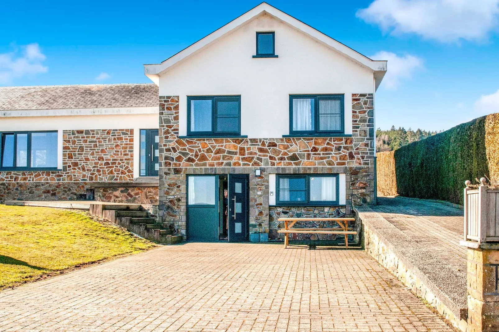 Très belle habitation à Lierneux pour 5 adultes-Extérieur été