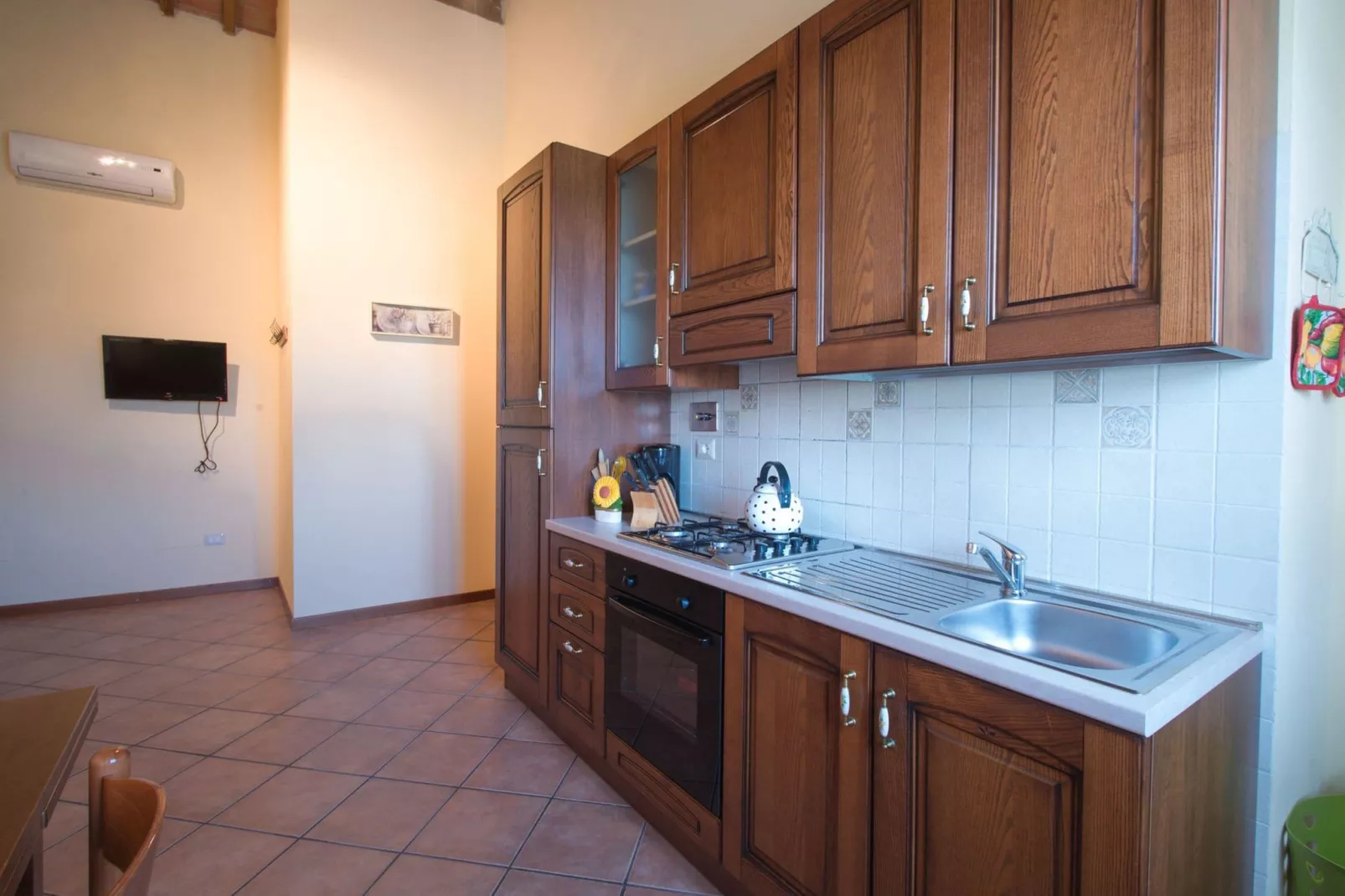 Pergola-Kitchen
