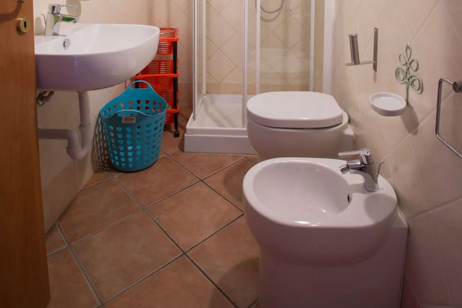 Pergola-Bathroom