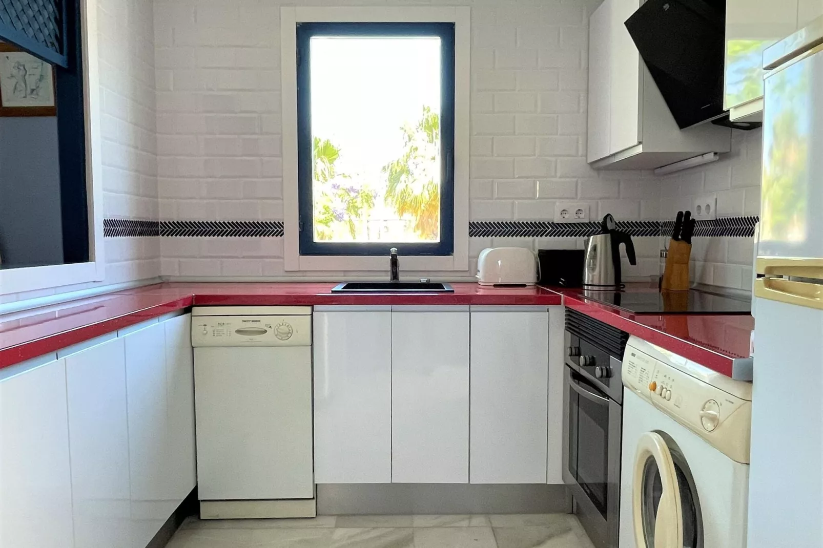 Minarete 7B-Kitchen