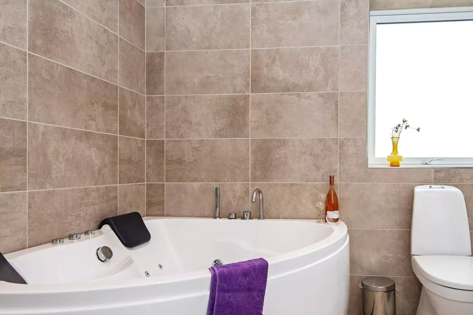 8 Personen Ferienhaus in Glesborg-By Traum-Wellnessbereich