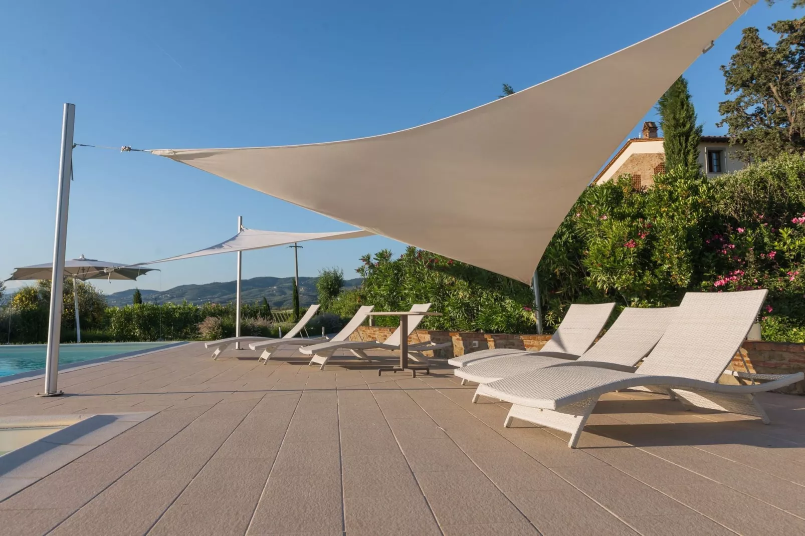 Pergola-Facilities