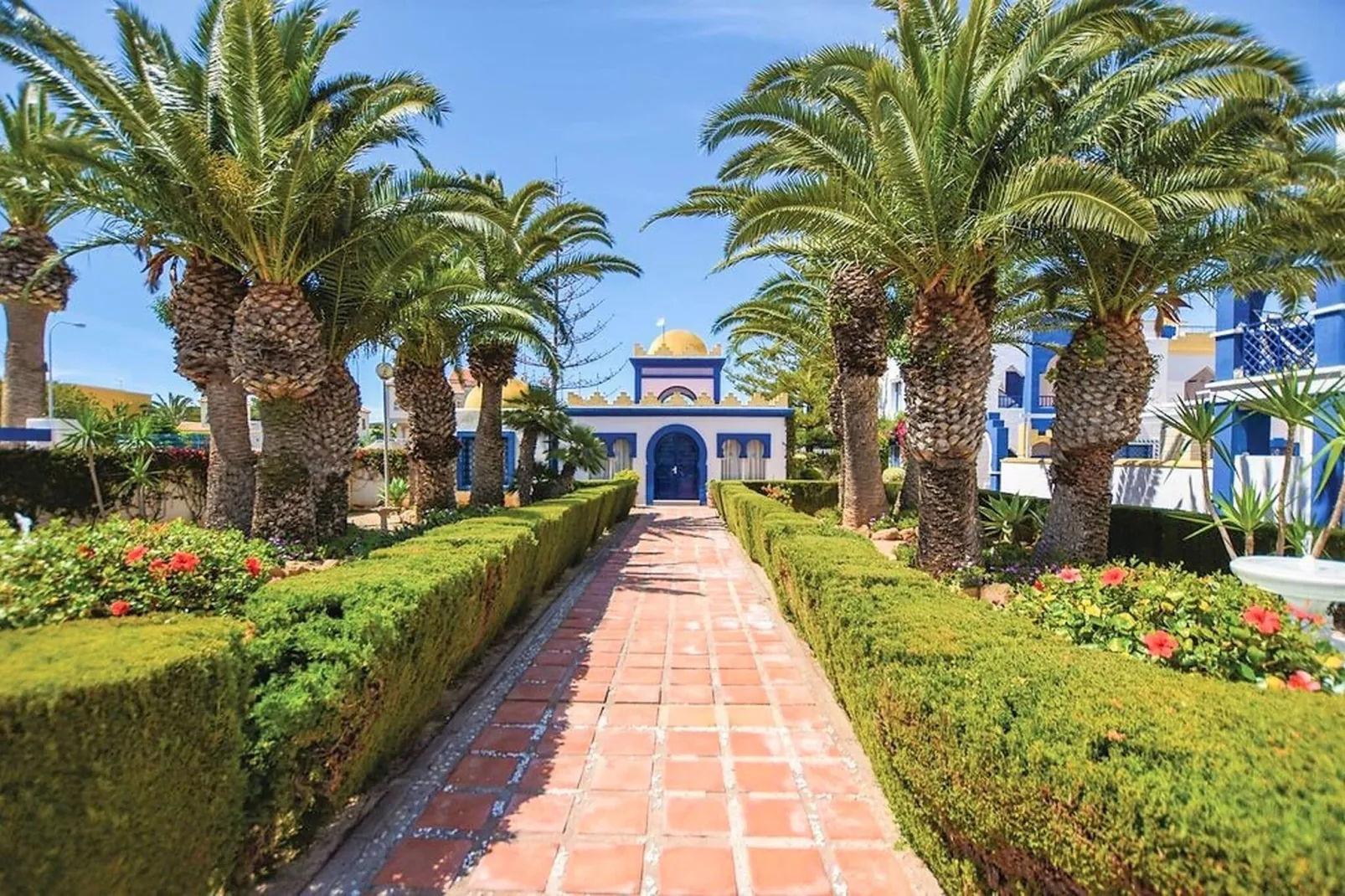 Minarete 7B-Gardens summer