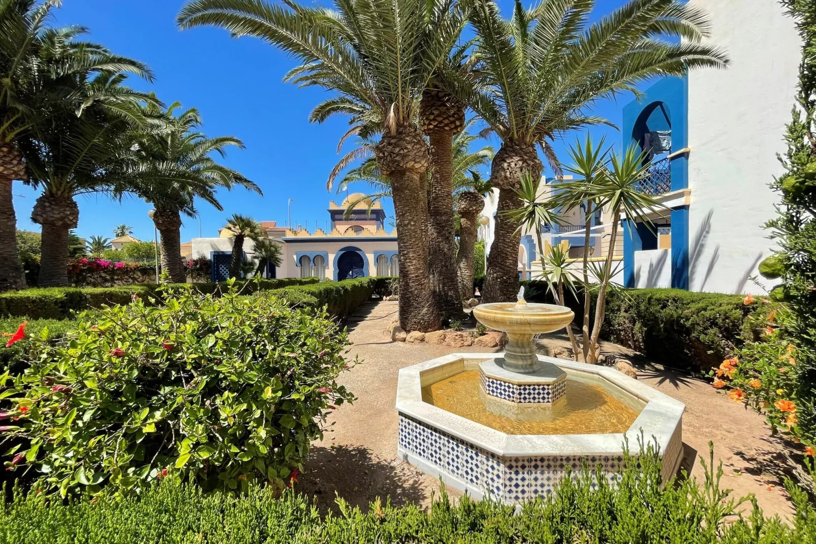 Minarete 7B-Gardens summer