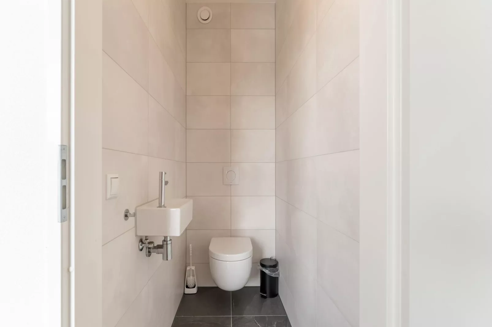 Aurora 584-Bathroom